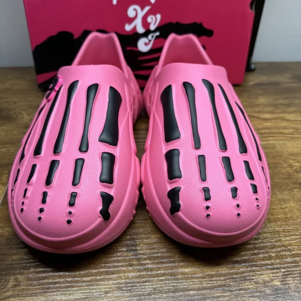 New‎ Gnarcotic Skelly Runners Pink Size 9 New With Box Shoes Slip On Rubber